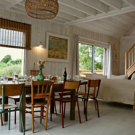 La Maison Dans La Carriere *