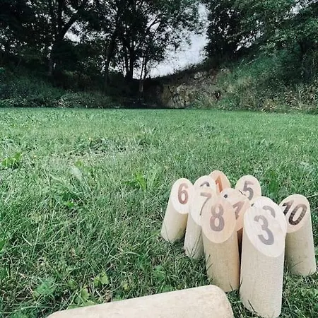 La Maison Dans La Carriere 샬레 *